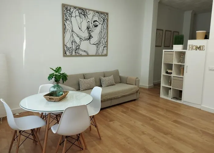 Apartamento Turistico Leo Baena