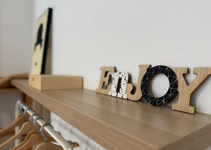 Apartamento Turistico Leo Baena